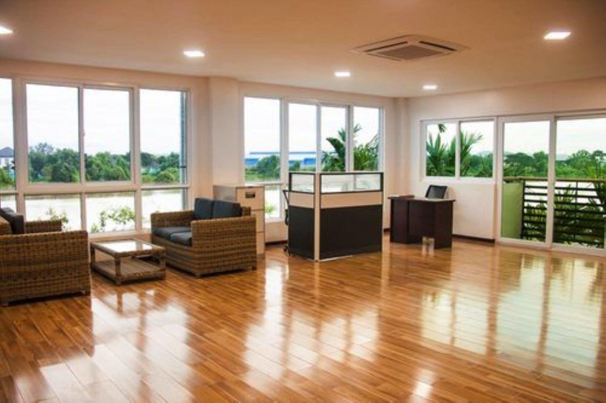 Hotel Sincere Smile Янгон Экстерьер фото