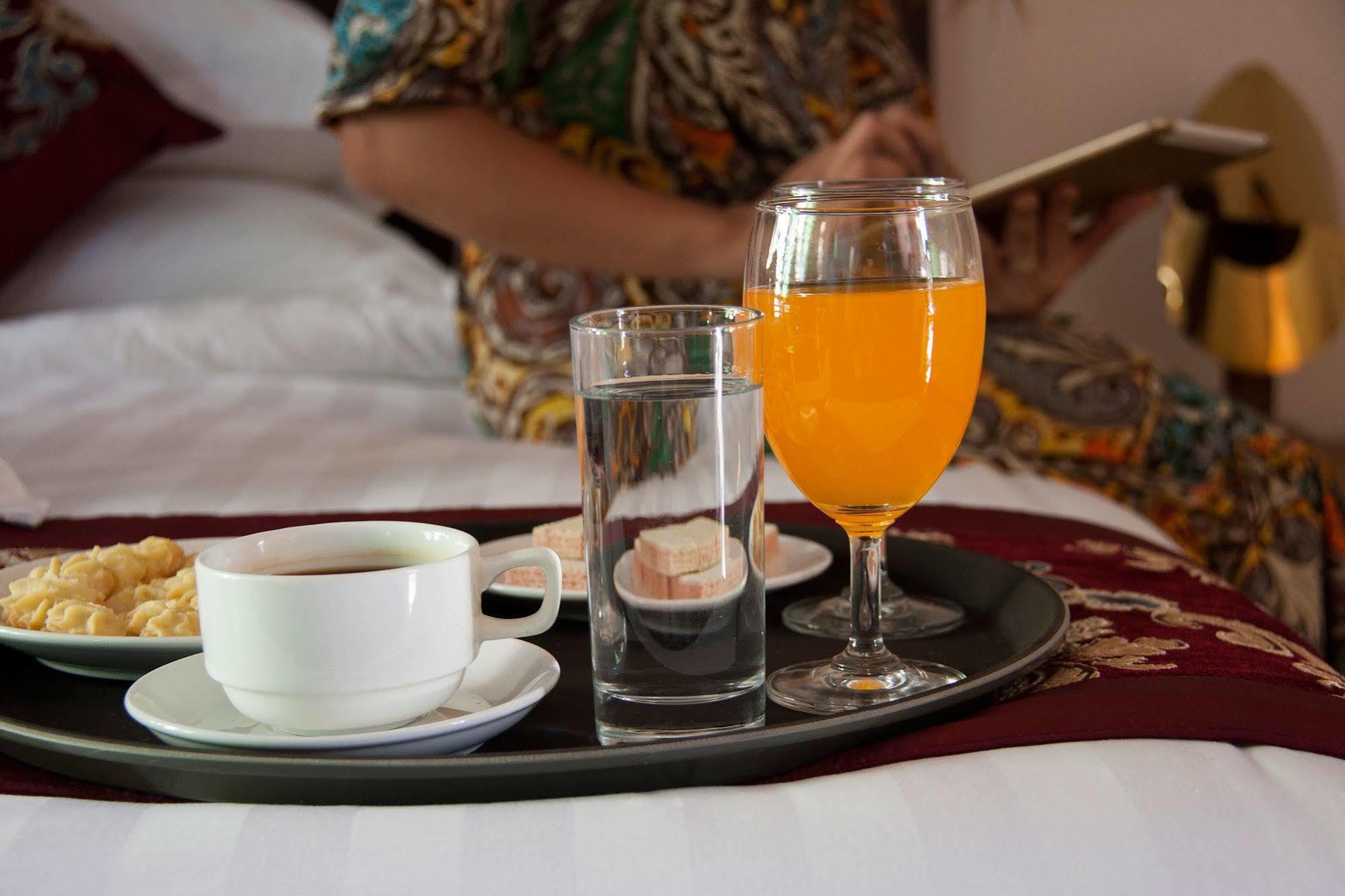 Hotel Sincere Smile Янгон Экстерьер фото