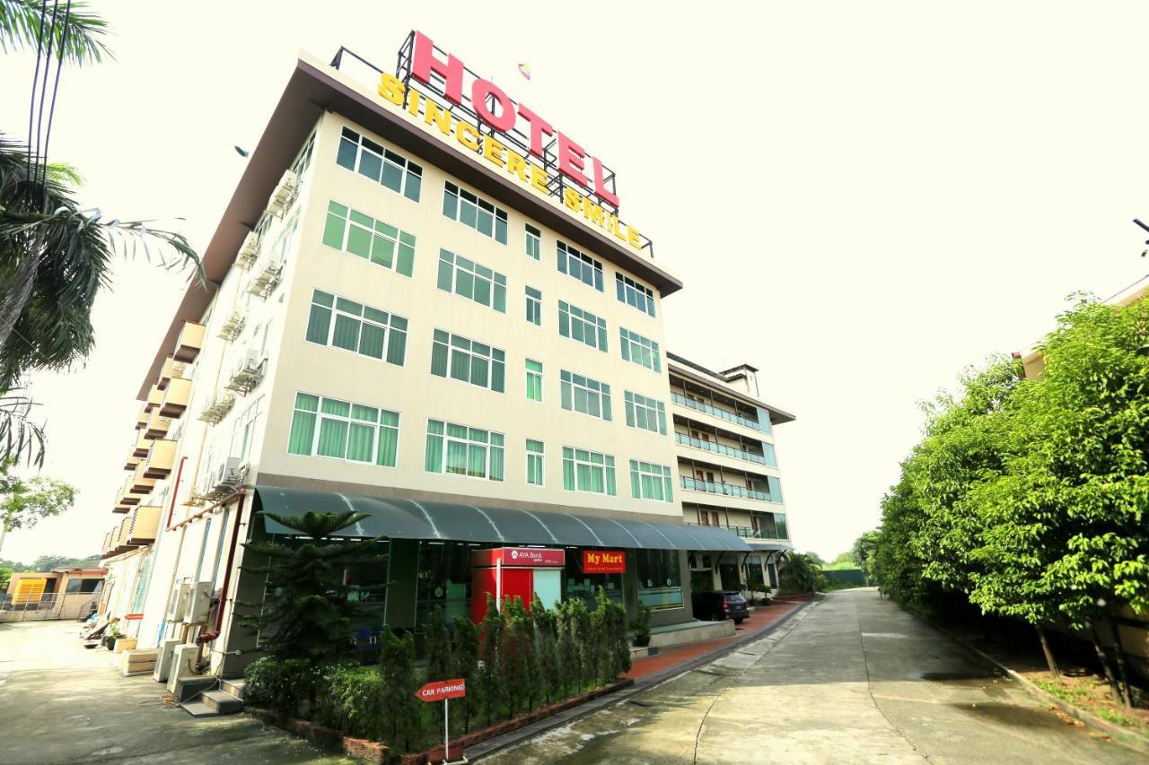 Hotel Sincere Smile Янгон Экстерьер фото