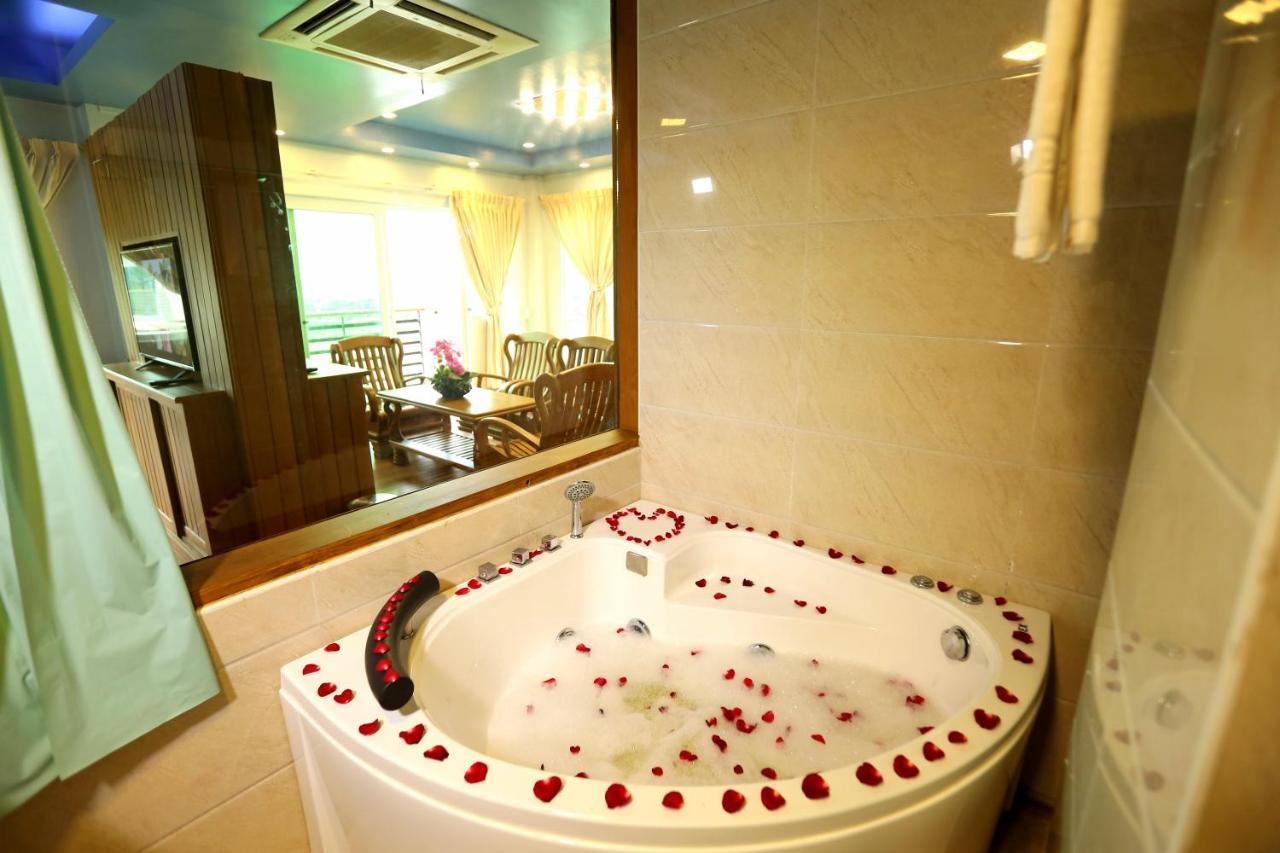Hotel Sincere Smile Янгон Экстерьер фото